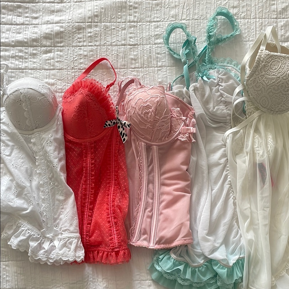 La SENZA bundle of lingerie